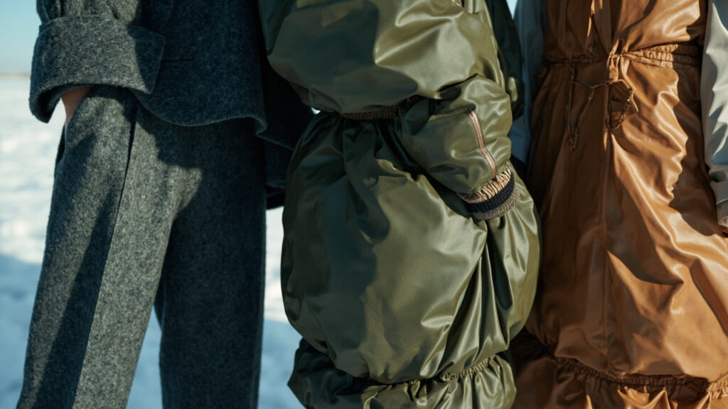Les tendances pantalons de l'hiver 2026 : volume, matières et styles